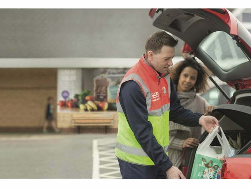 Tesco lança serviço click & collect no próprio dia