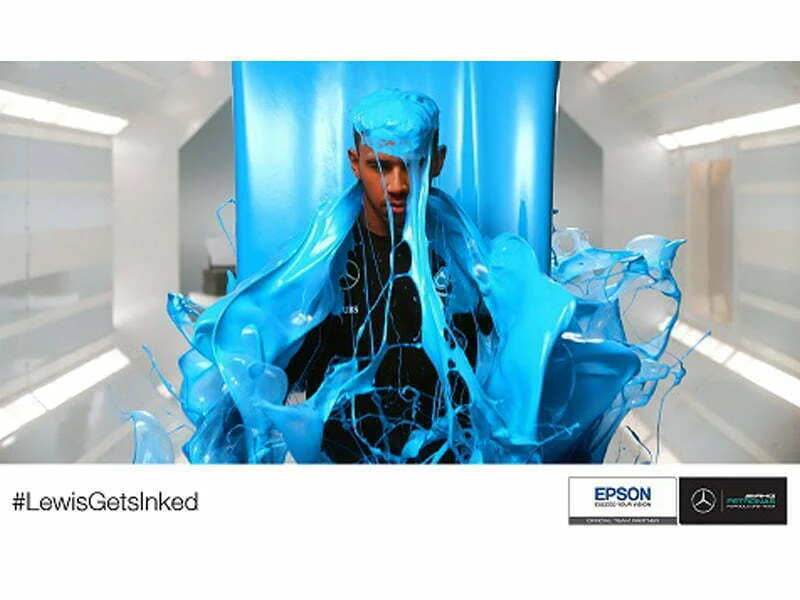 Lewis Hamilton em destaque na nova campanha da Epson