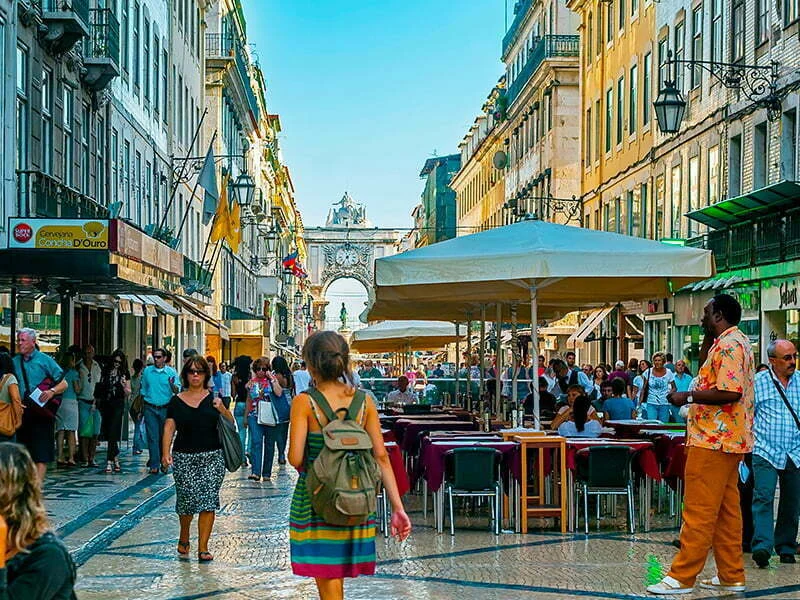 Vendas dos lojistas caem 39% na primeira semana de abertura