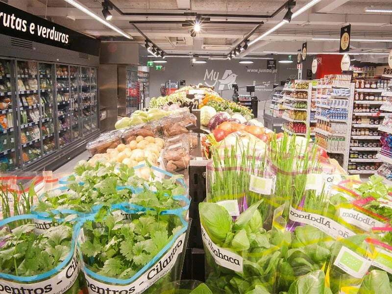 Auchan prossegue na expansão das suas lojas de bairro