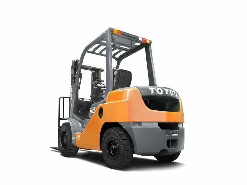 Empilhadores Toyota Tonero com novos motores industriais