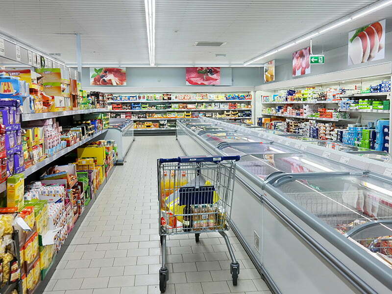 “Shopper” planeia cada vez mais e é cada vez menos fiel