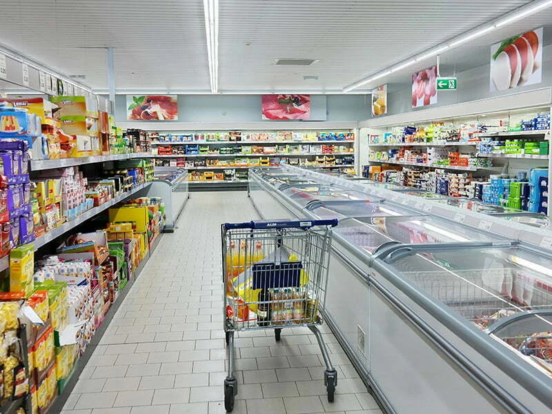 “Shopper” planeia cada vez mais e é cada vez menos fiel