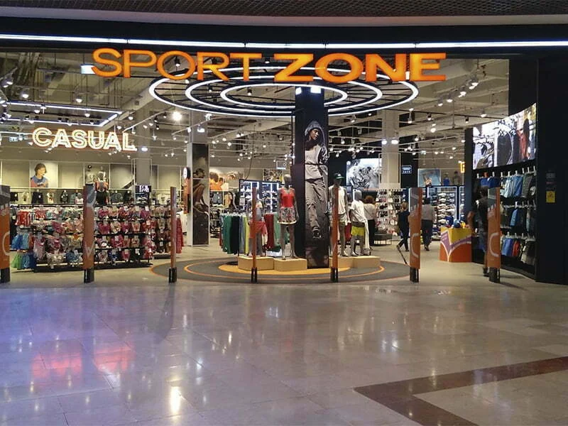 Sport Zone reabre lojas com saldos