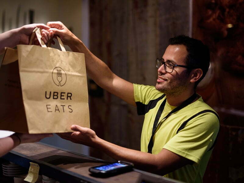 Uber Eats já cobre mais de 50% da população