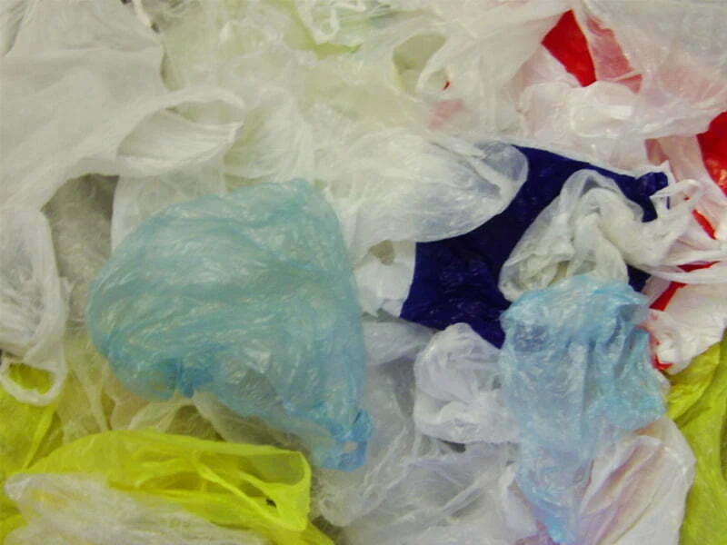 Europa quer tributar sacos plásticos