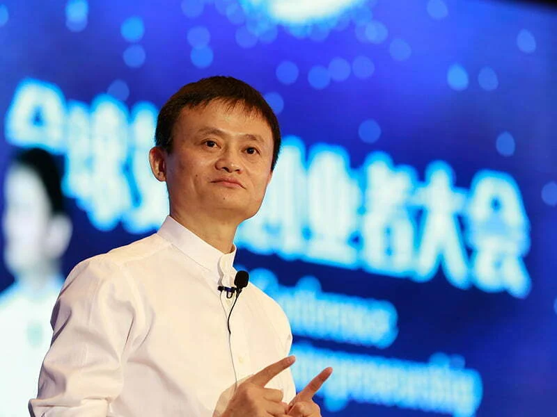 Alibaba fecha 240 mil lojas na sua plataforma por venda de imitações