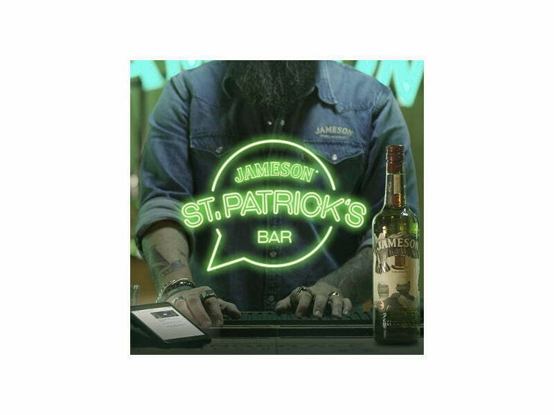Jameson cria primeiro WhatsApp Bar do mundo