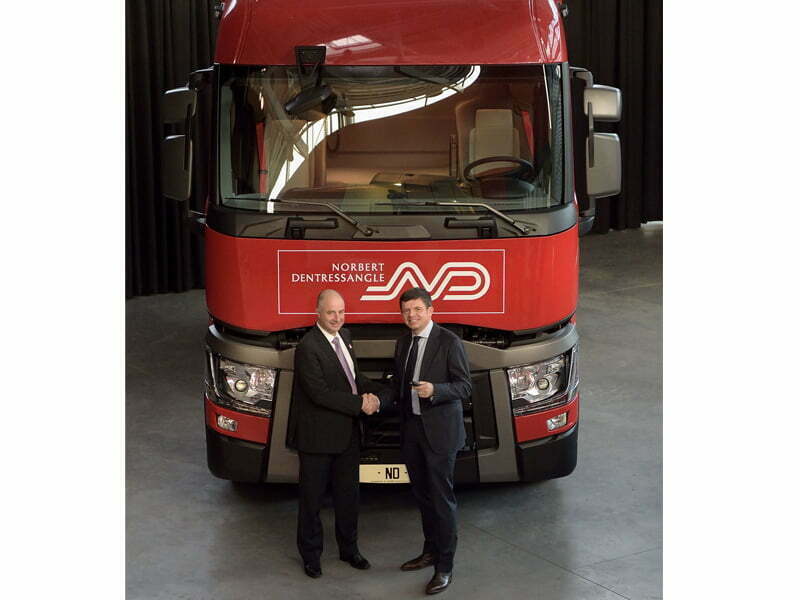 Norbert Dentressangle investe em 530 veiculos Renault Trucks