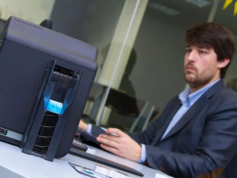 Altronix replica projeto de automatização no Reino Unido e Sérvia