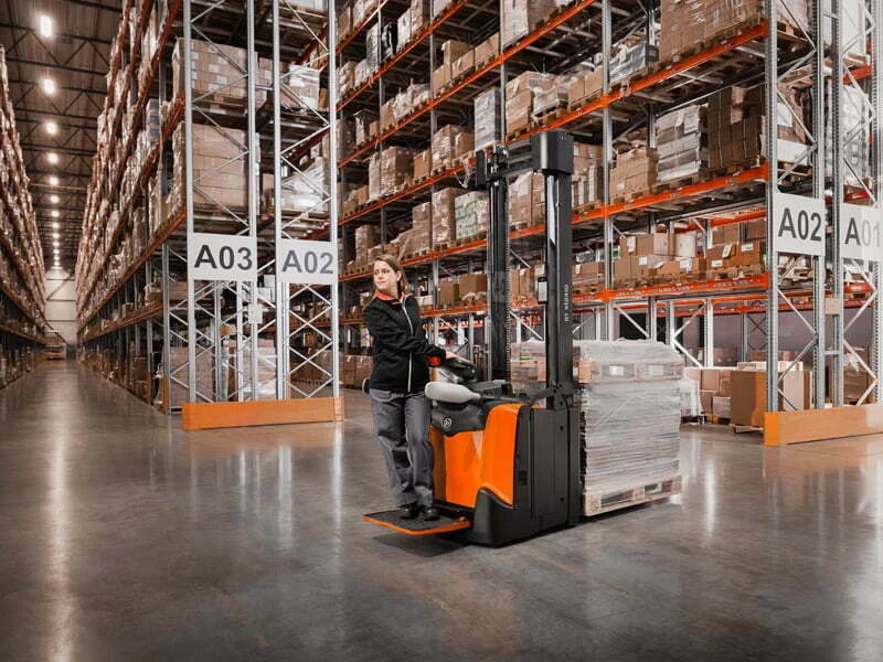 Toyota MH lança novos stackers de elevado desempenho