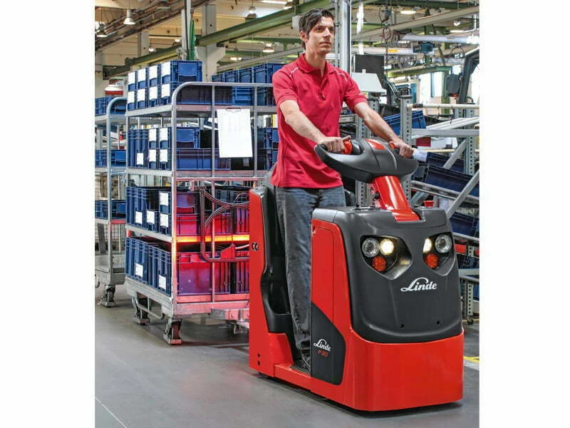 Linde Material Handling amplia a gama de tratores de reboque