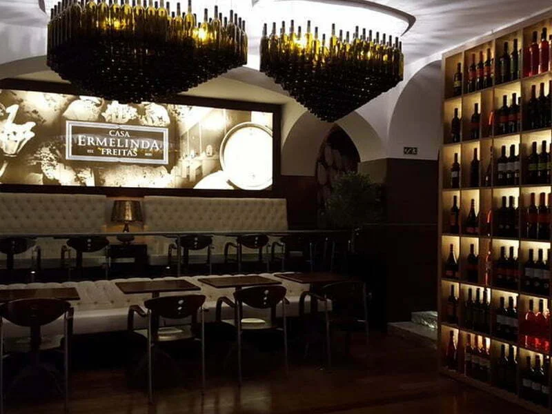 Restaurante Wine Not? abre no Chiado