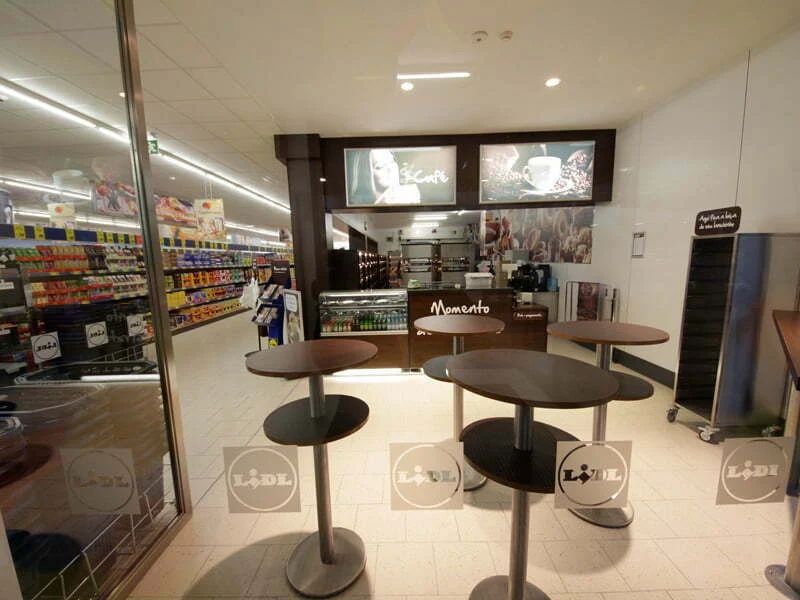 Lidl de Monte dos Burgos reabre com cafetaria própria