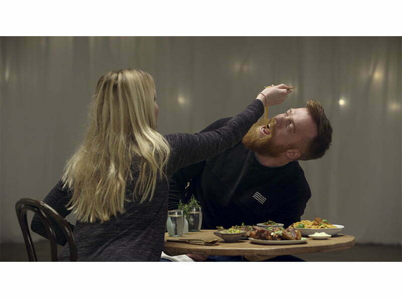 Amor à primeira garfada é a nova campanha da Knorr