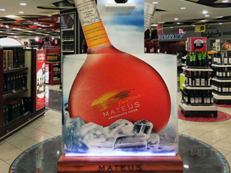 Omdesign refresca Mateus Rosé em Faro