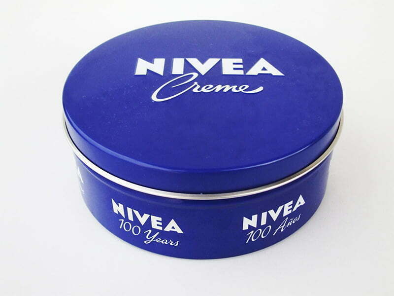 Beiersdorf e Unilever disputam em tribunal exclusividade da cor azul