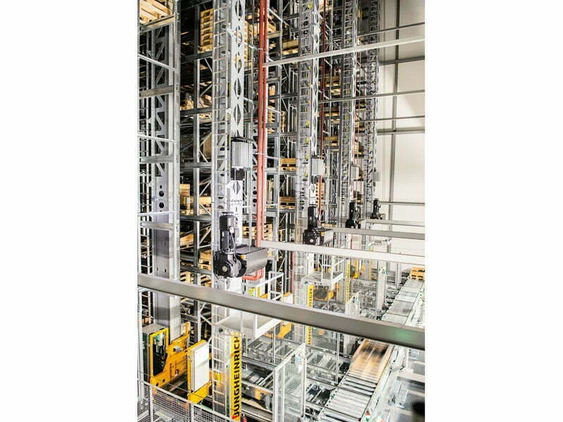 Jungheinrich equipa centro de distribuição da IKEA Rússia