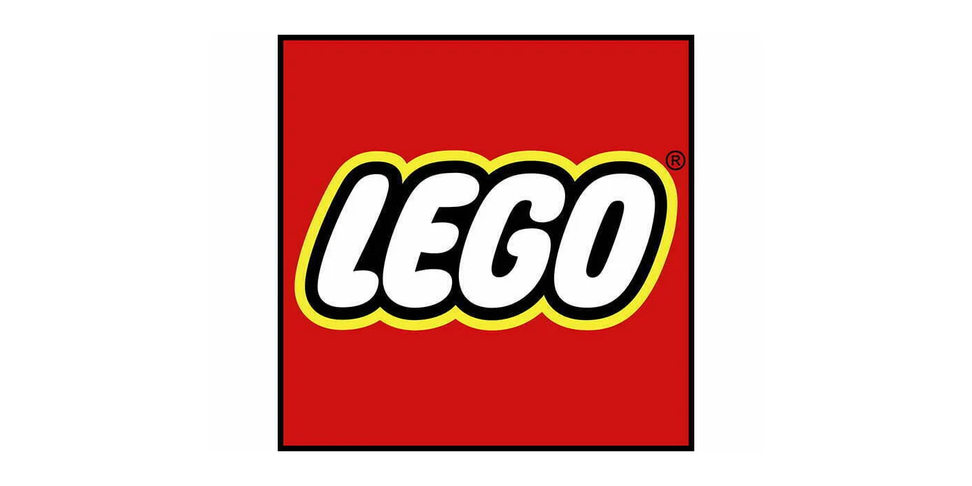 Logótipo da LEGO em fundo vermelho com letras brancas contornadas a preto e amarelo, símbolo icónico do universo de construção e criatividade