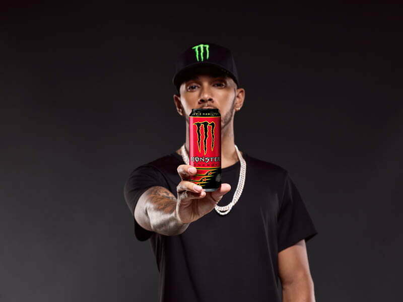 Lewis Hamilton cria coleção exclusiva de Monster Energy