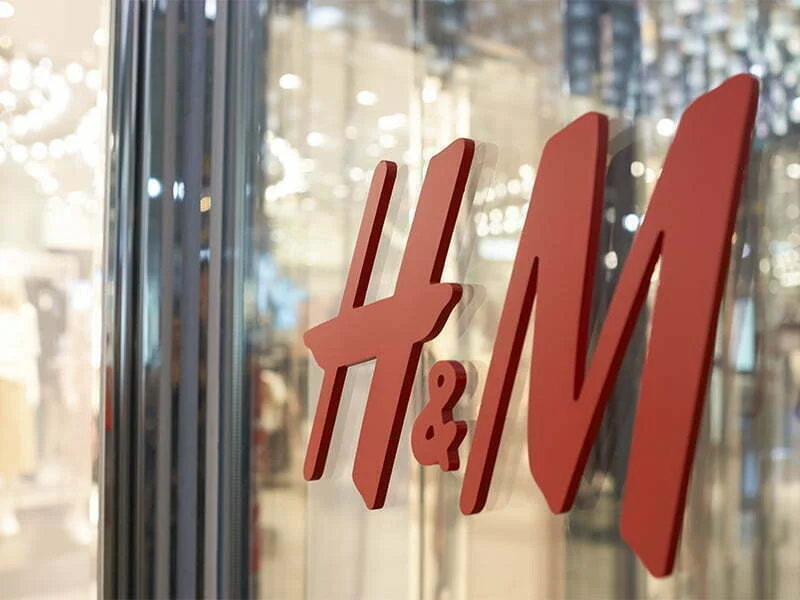 H&M abre loja no Tmalll