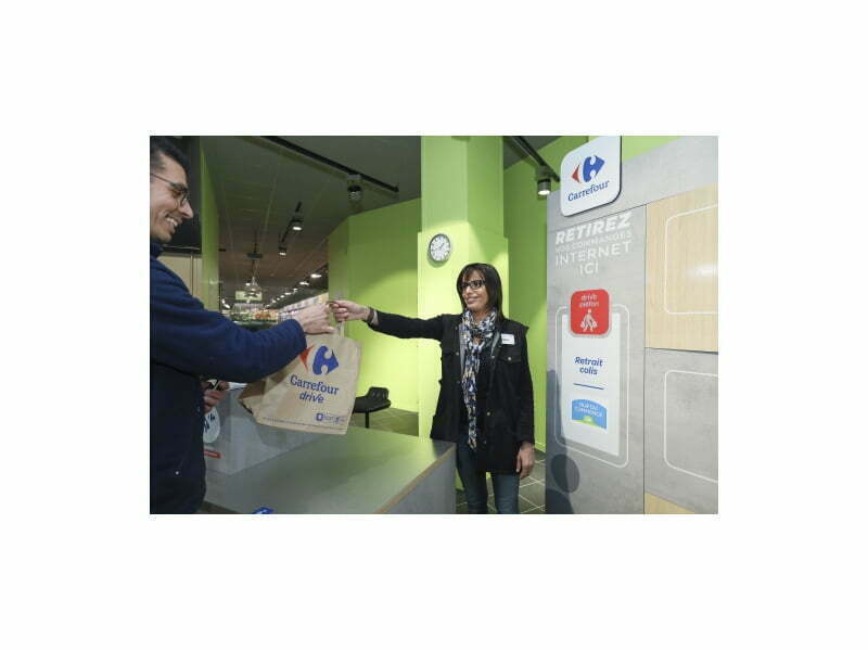 Carrefour aposta em Drive pedonal em Paris
