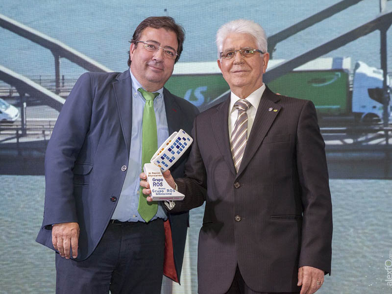 Luís Simões recebe Prémio ROS Internacional pela sua trajetória profissional
