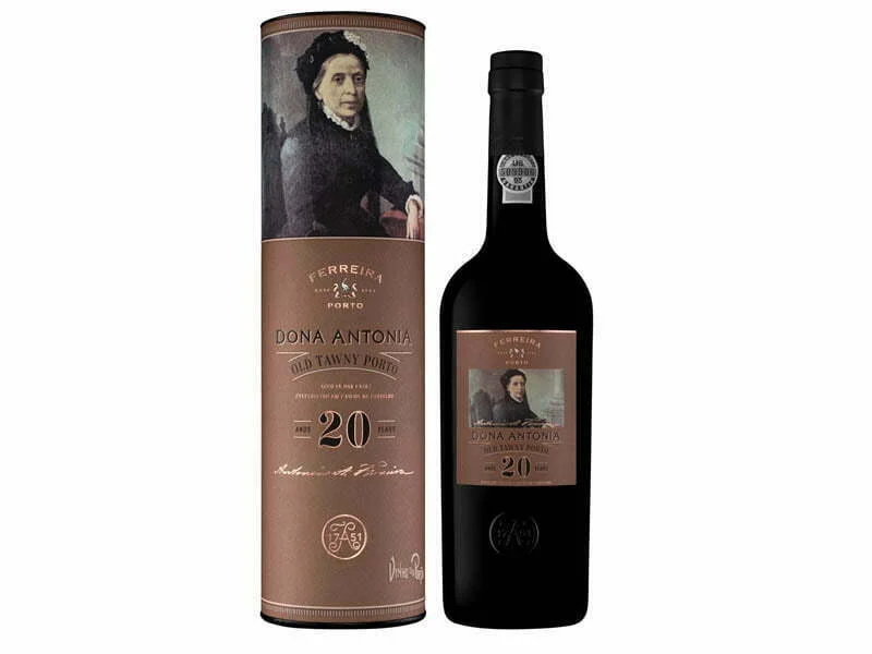 Dona Antónia estende-se à categoria Vinhos do Porto com indicação de idade de Porto Ferreira