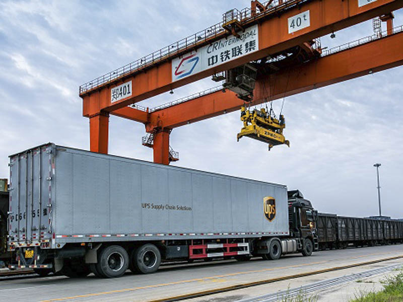 Novo serviço ferroviário da UPS acelera comércio entre a Europa e Hong Kong
