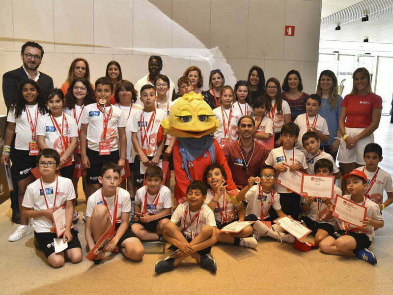 Vencedores da Escola Missão Continente conhecem a Seleção Nacional