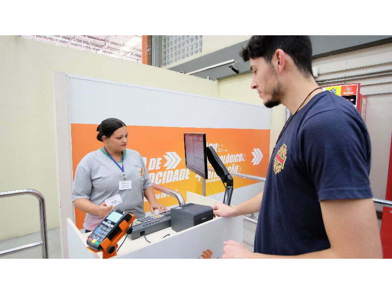 Nova tecnologia de checkout do Carrefour permite registar 60 artigos por minuto