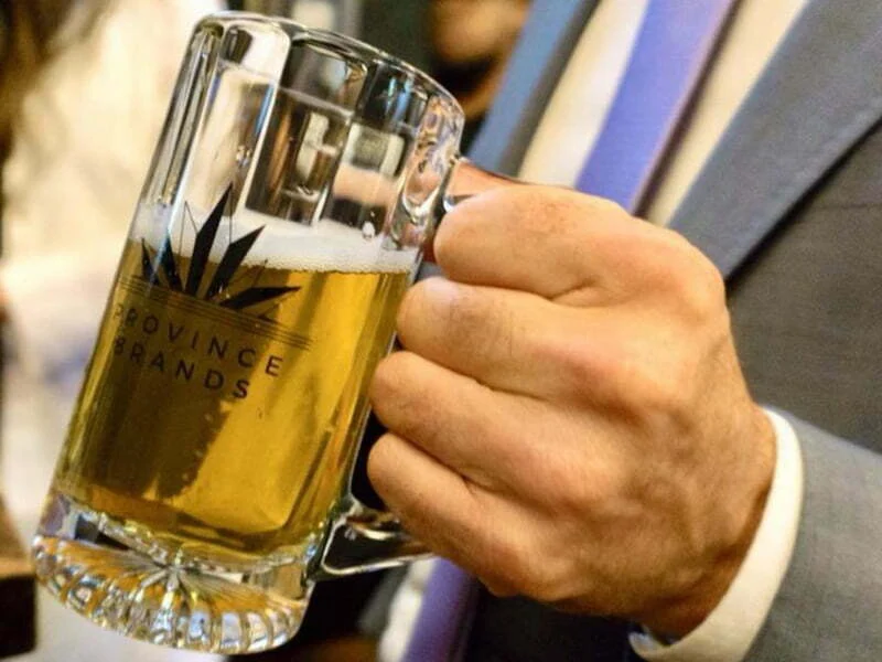 Canadá produz a primeira cerveja de canábis do mundo