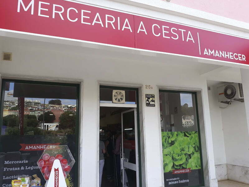 Amanhecer inaugura loja em Oeiras