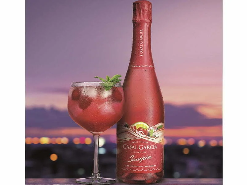 Casal Garcia reforça gama de sangrias com a nova Sangria de Frutos Vermelhos