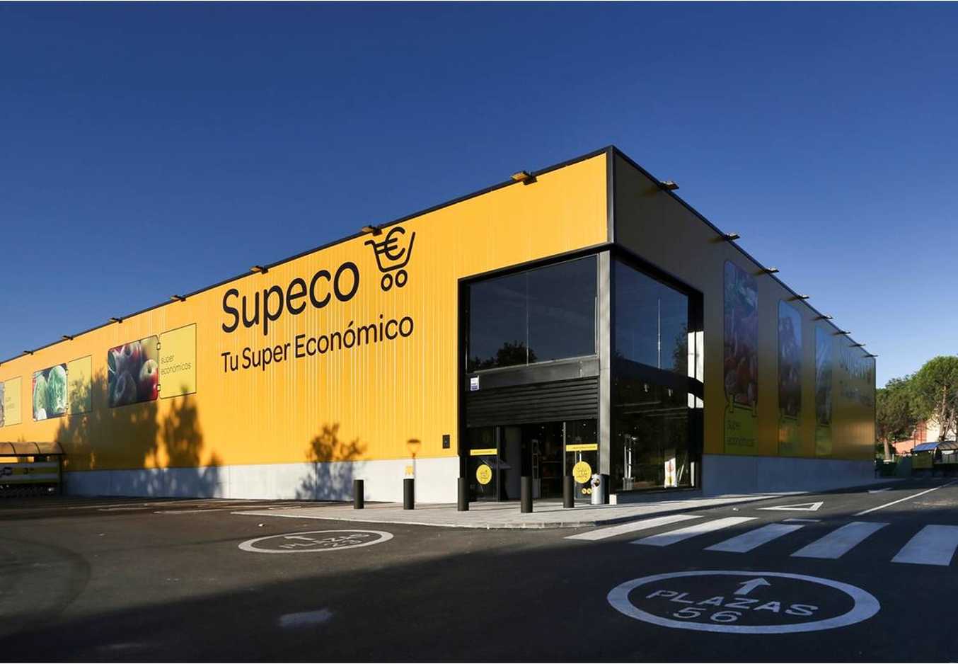 Carrefour leva a insígnia Supeco para África