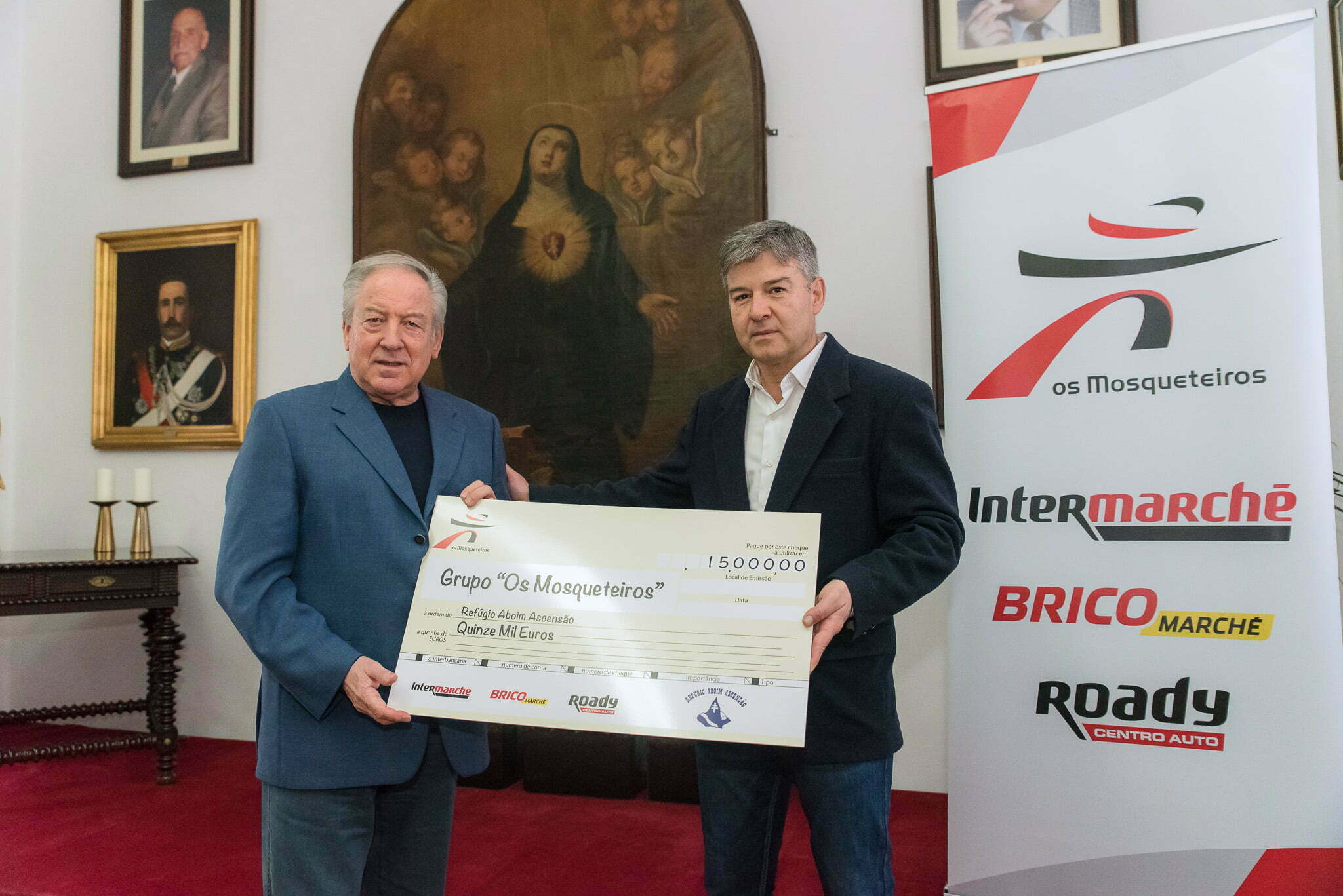 Grupo Os Mosqueteiros entrega 120 mil euros a 4 instituições de solidariedade social