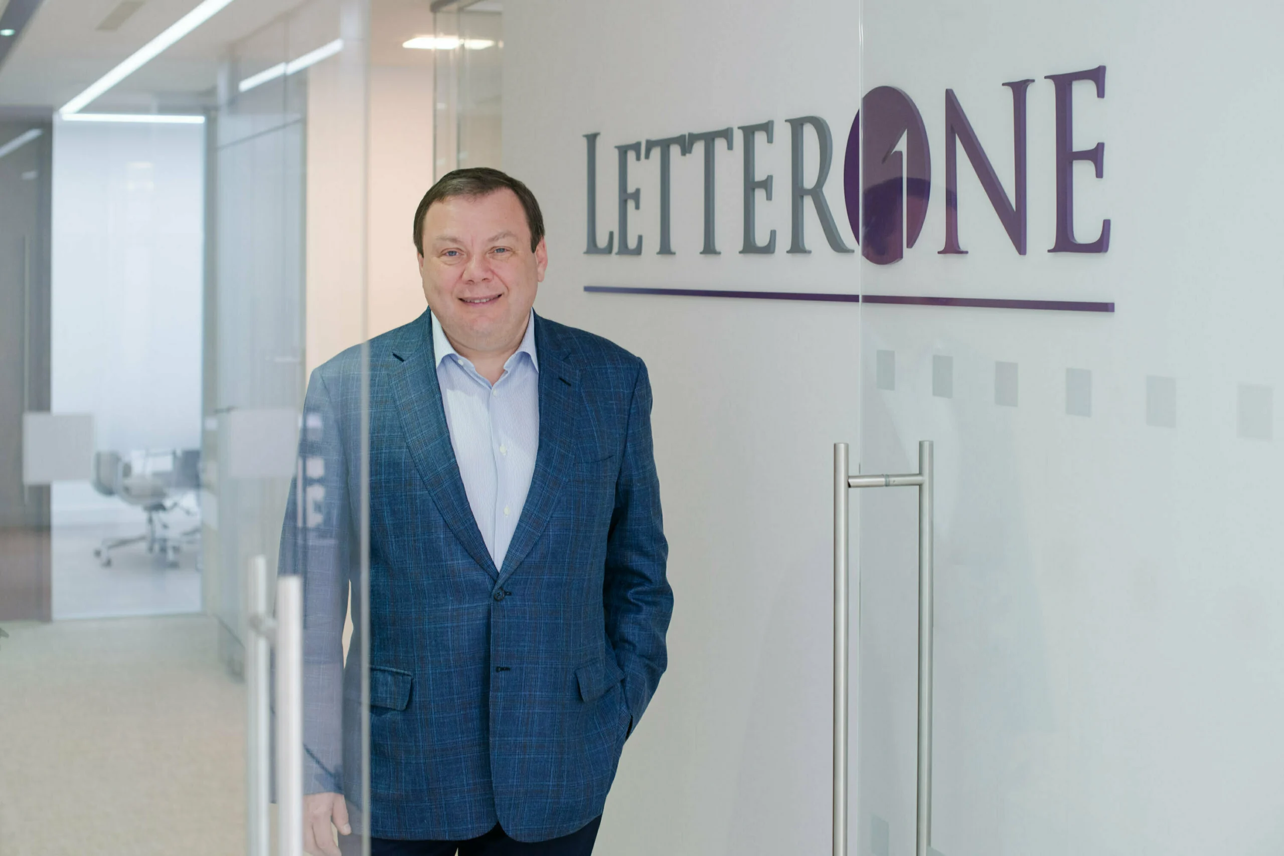 Mikhail Fridman abandona o conselho de administração da LetterOne