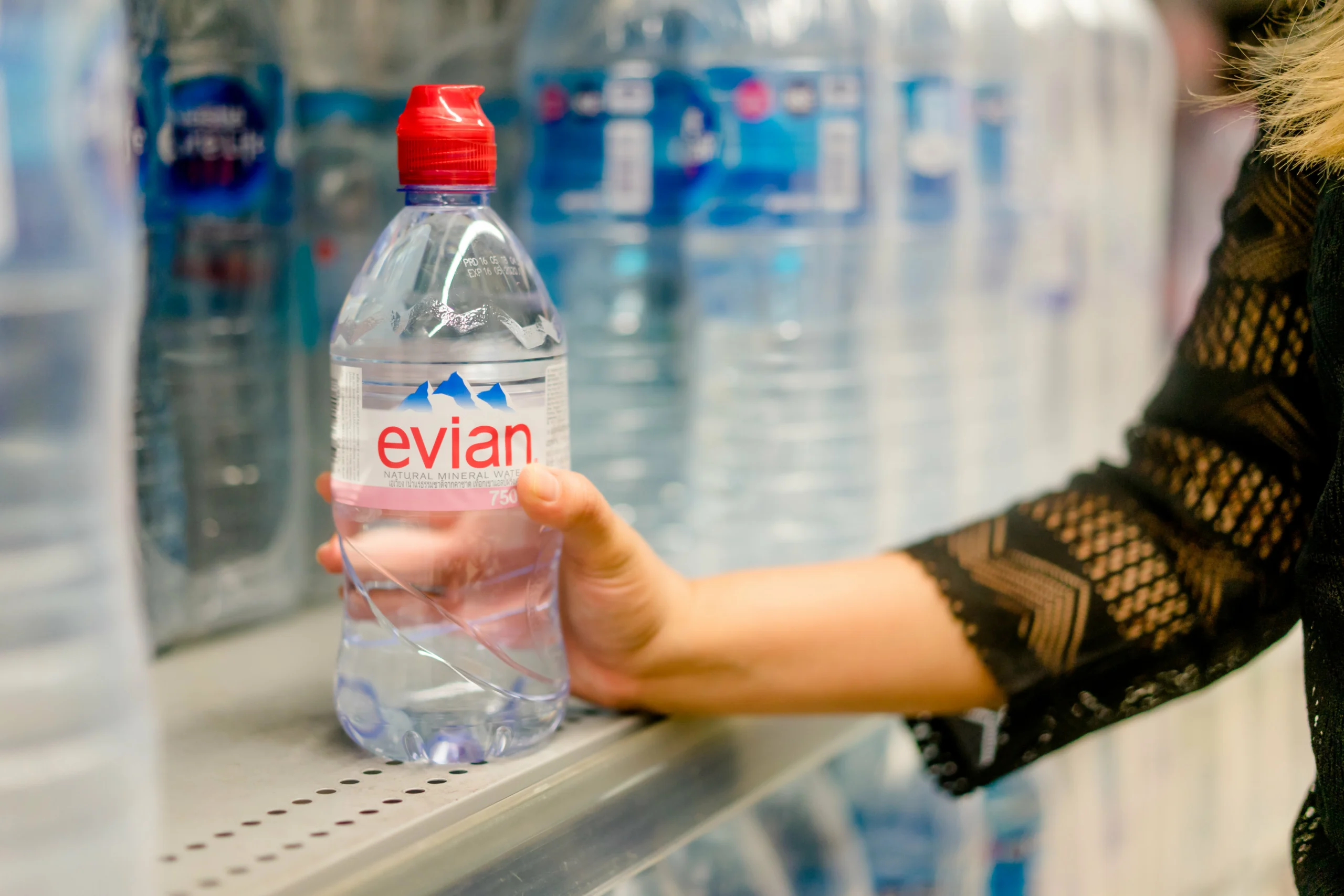 Nestlé impulsiona o desenvolvimento de garrafas biodegradáveis