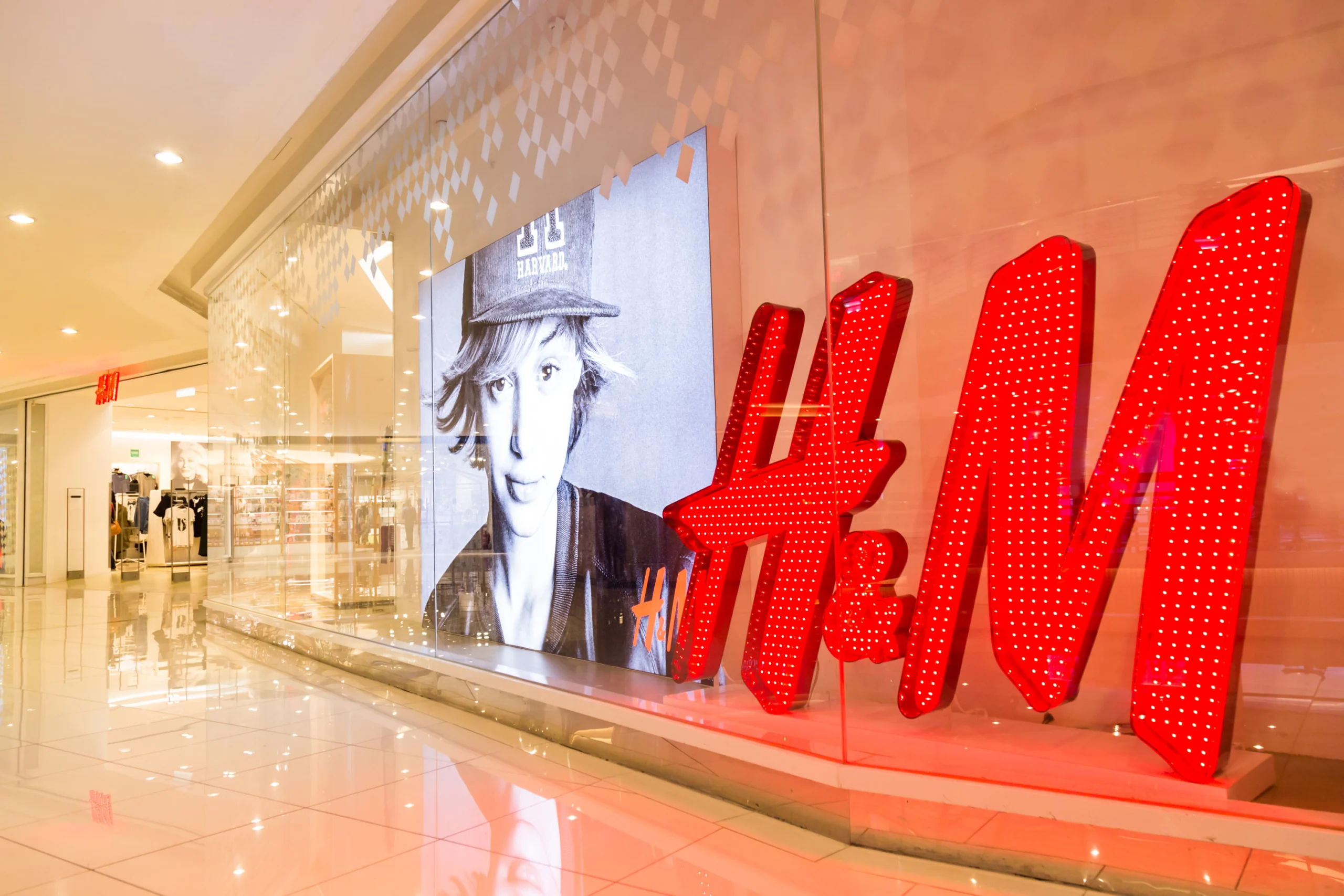 H&M vai abrir 335 lojas em 2019