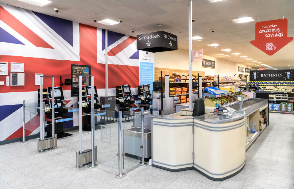 Aldi testa caixas de self-checkout
