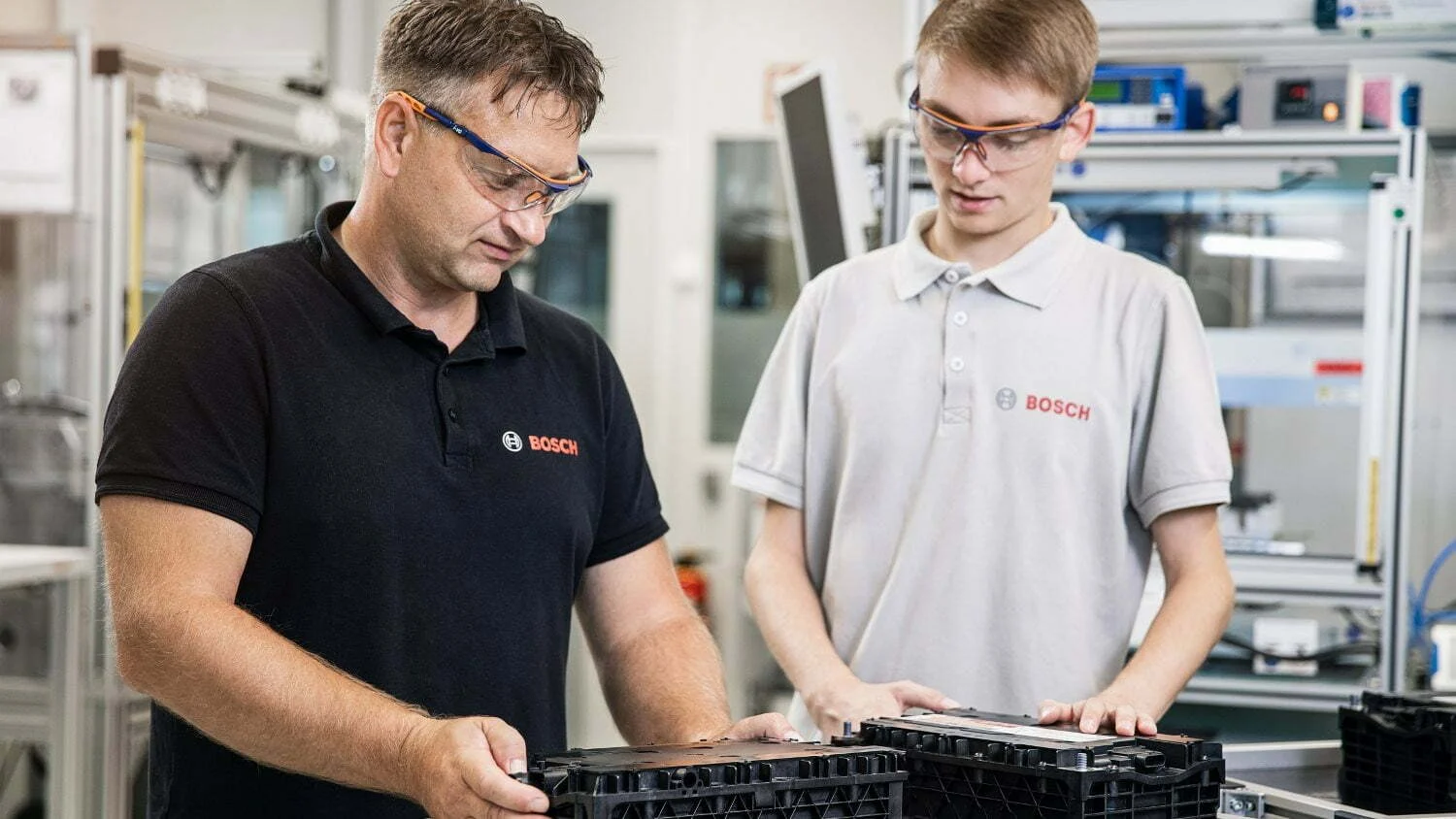 Bosch e CATL colaboram no desenvolvimento de células de bateria