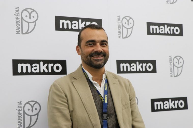 Makro Nuno Loução