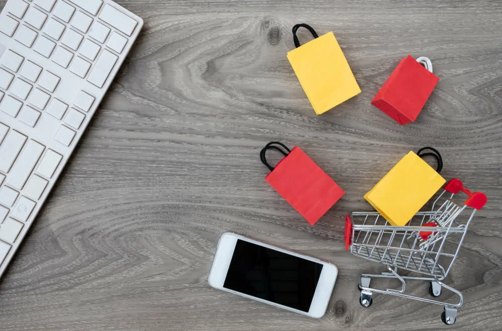 E-commerce com receitas totais de 4,2 biliões de dólares até ao final de 2022