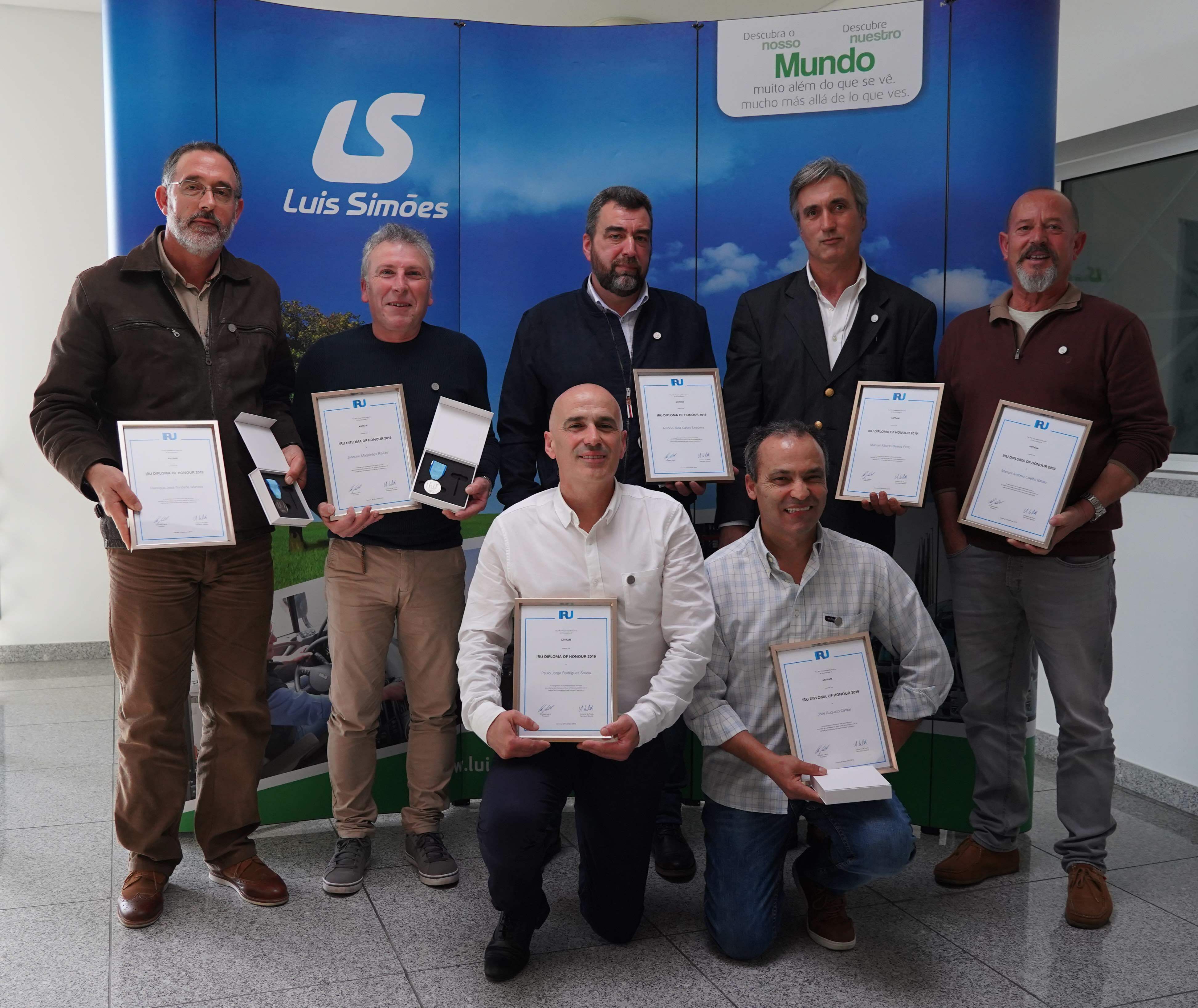 Sete motoristas da Luís Simões recebem diploma de honra da IRU