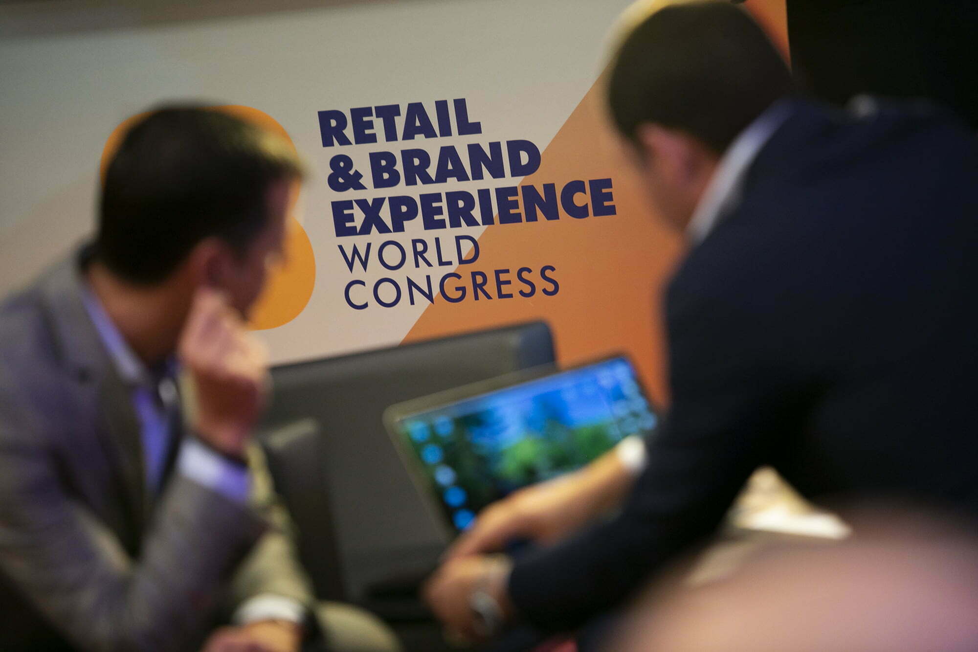 Retail & Brand convida a despertar as emoções do consumidor
