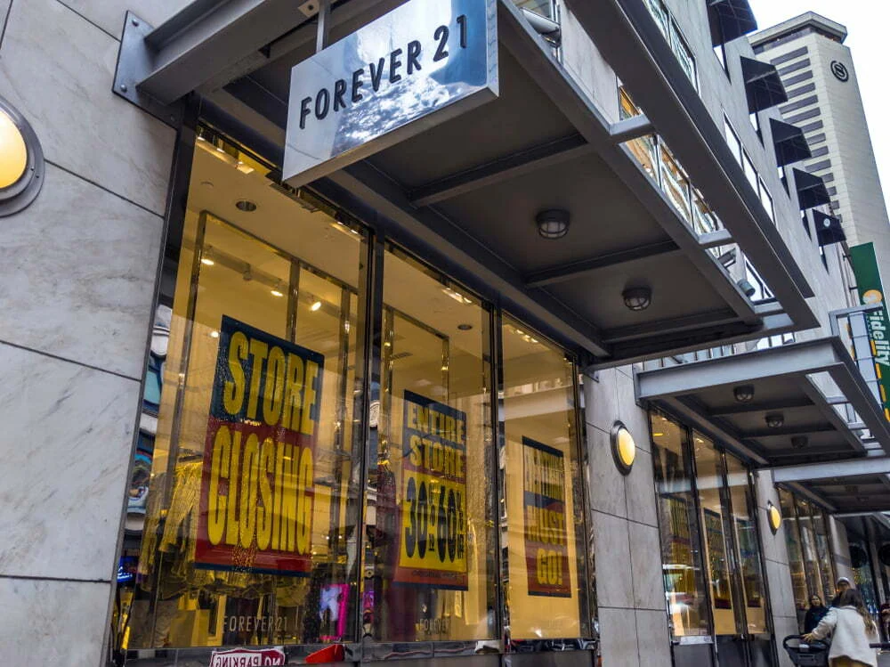 Forever 21 resgatada por trio de investidores