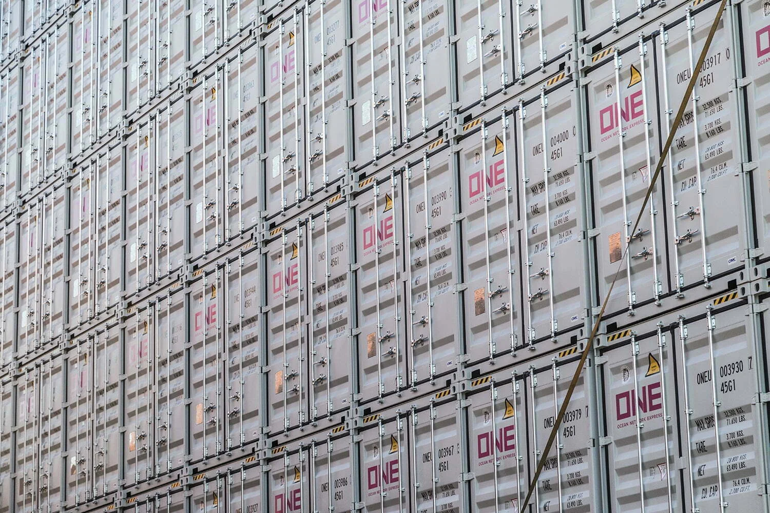 ONE expande frota de contentores refrigerados