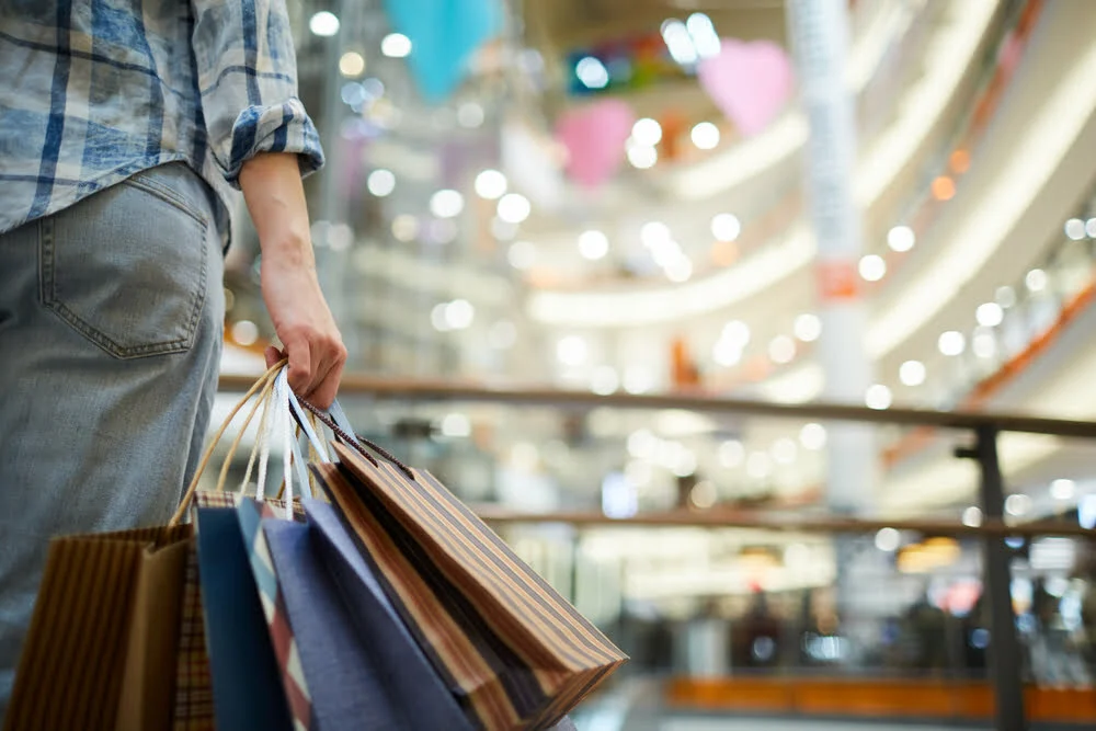 Retalho enfrenta época natalícia mais competitiva com 43% dos consumidores mais endividados