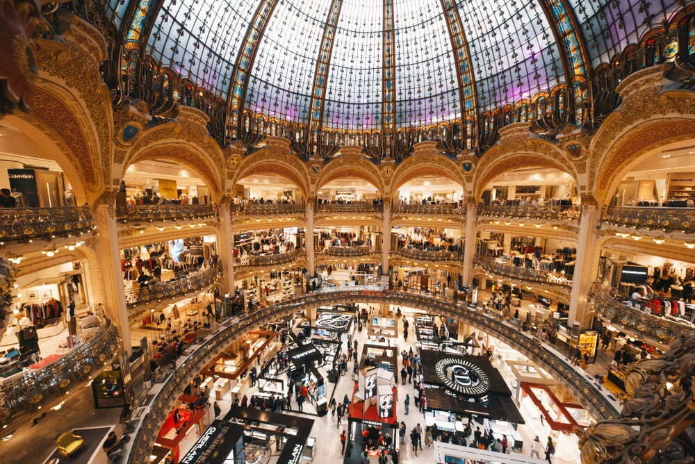 Crise do coronavírus custa às Galerias Lafayette mil milhões de euros