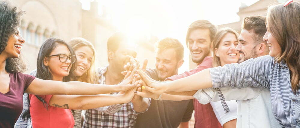 Millennials e Geração Z veem este momento como oportunidade para construir um futuro melhor